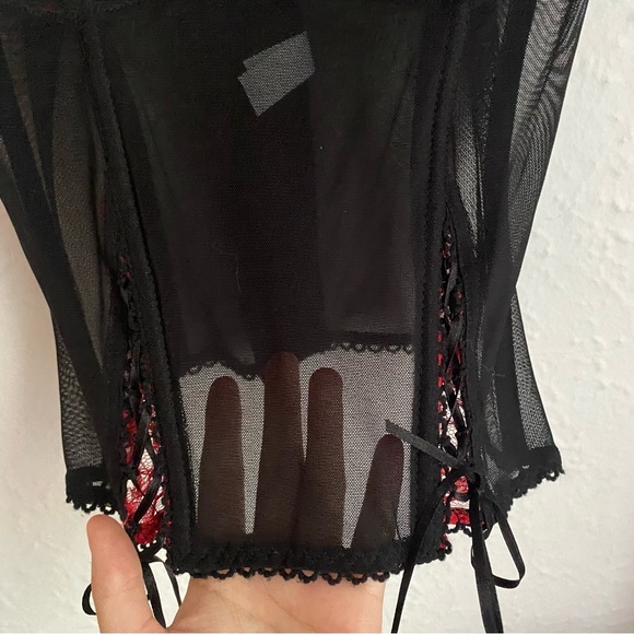 JOLIE BLACK AND RED BUSTIER CORSET MESH AND LACE TOP SIZE MEDIUM - Picture 4 of 7